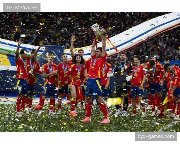 西班牙队在欧洲杯历史上实现三冠伟业,表现备受关注 西班牙队在欧洲杯历史上实现三冠伟业,表现备受关注