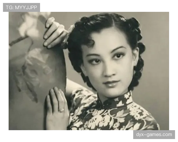 廖秋云一条裙子能顶我半年的账单，我就默默刷她动态